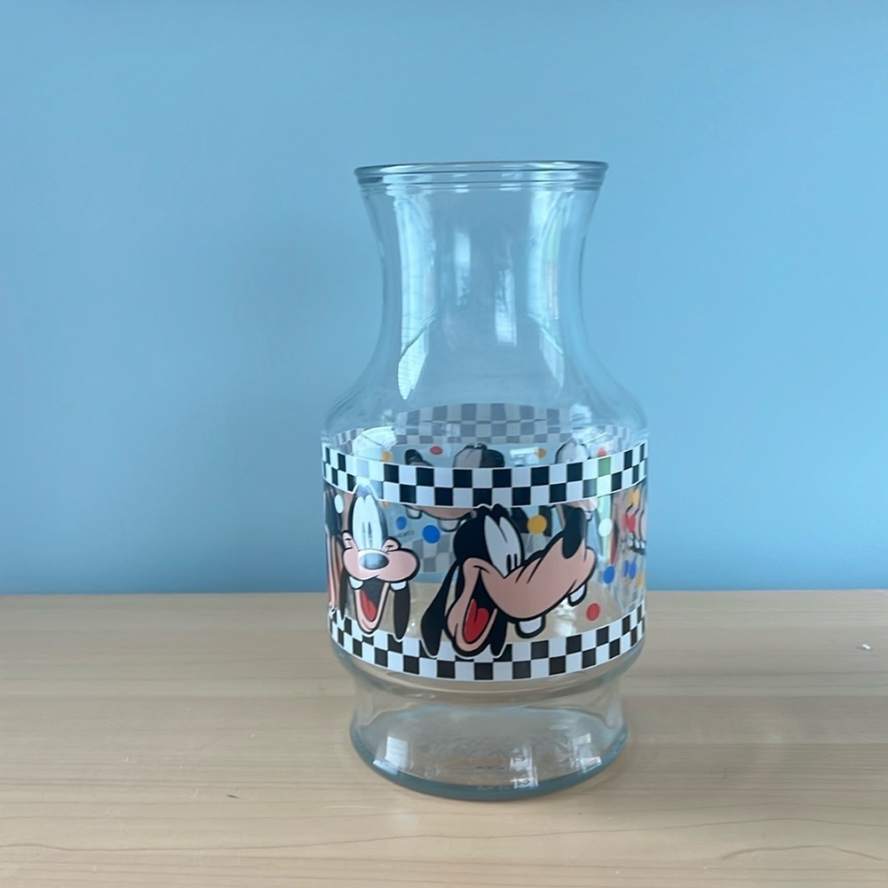 VTG Walt Disney Co Goofy Checkerboard Glass Pitcher Carafe 9" Anchor Hocking